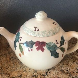 Hartstone NWOT Vintage Christmas Holiday Garland teapot